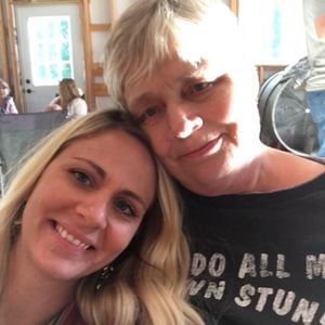 Meet your Posher, Coni